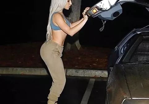 MILF از چت سکسی تلگرام دریافت خروس سخت خود خوشحال است
