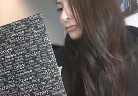 SuZa تلگرام گپ سکسی بدن کامل خود را نشان می دهد